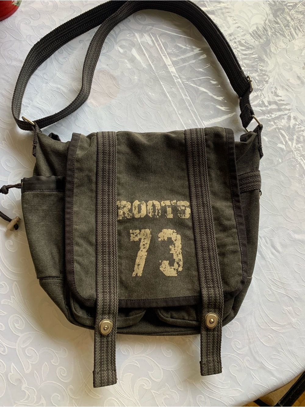 Roots 73' Canvas Messenger Bag / used 3 times